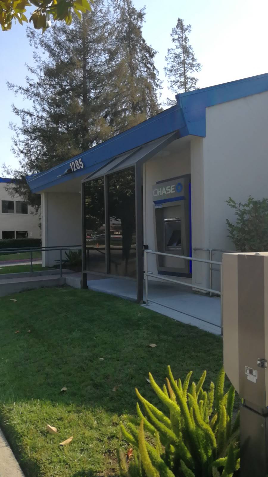 Chase Bank | 1285 S Park Victoria Dr, Milpitas, CA 95035, USA | Phone: (408) 263-6233