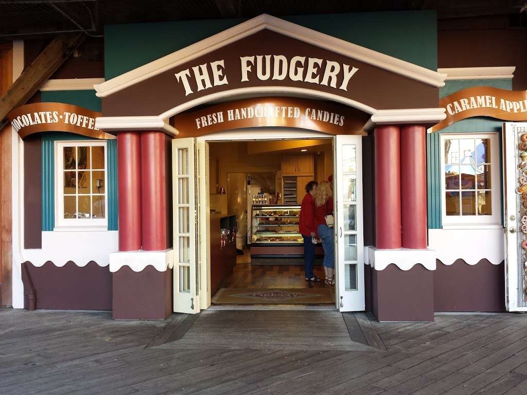 The Fudge House | 2 Beach St, San Francisco, CA 94133, USA | Phone: (800) 993-8343