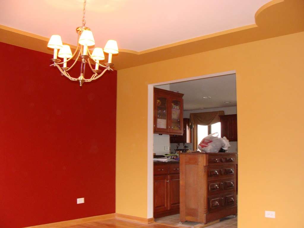 Advantage Painting Services | 6907 Charlotte Ave, Crystal Lake, IL 60014, USA | Phone: (847) 845-6876