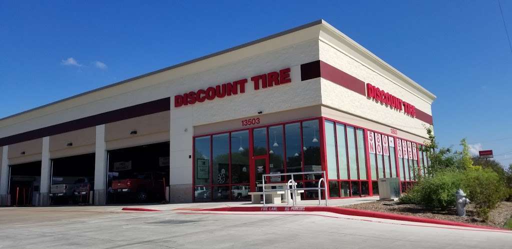 Discount Tire | 13850 OConnor Rd, San Antonio, TX 78217, USA | Phone: (210) 967-9884