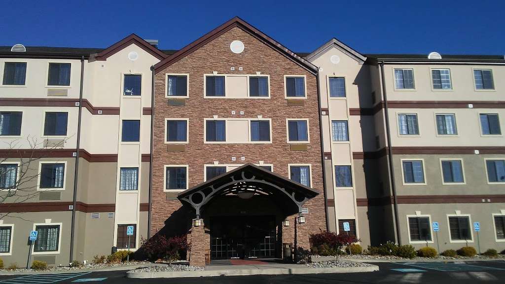 Staybridge Suites Stroudsburg (East) Poconos | 561 Independence Rd, East Stroudsburg, PA 18301, USA | Phone: (570) 420-2828