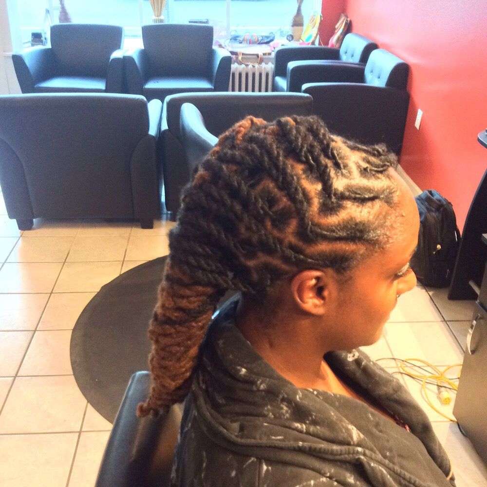 Shine My Locs & Braids | 5196 Washington St, West Roxbury, MA 02132, USA | Phone: (617) 327-0850