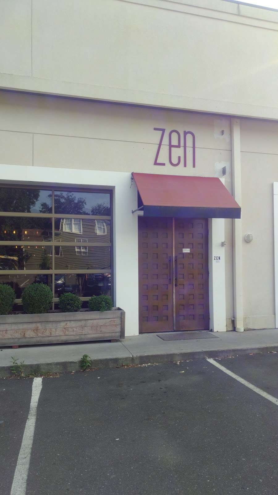 Zen Asian Kitchen | 40 Mill Plain Rd, Danbury, CT 06811, USA | Phone: (203) 456-2400