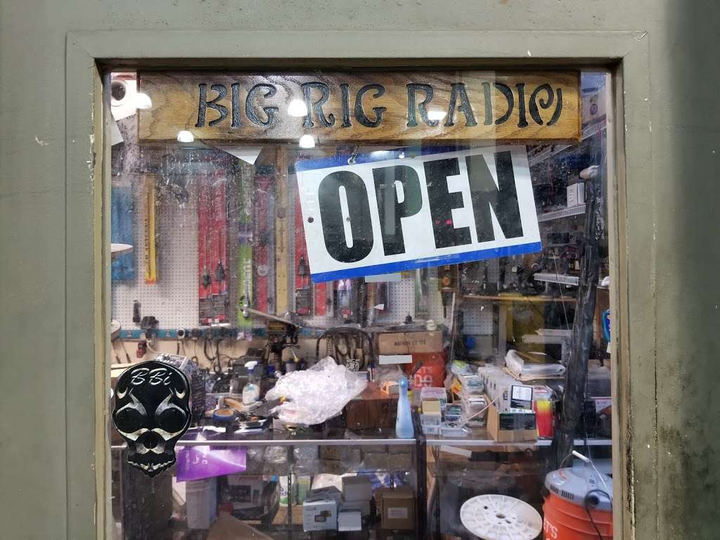 Big Rig Radio | 6741 W Latham St #D, Phoenix, AZ 85043, USA | Phone: (623) 889-5500
