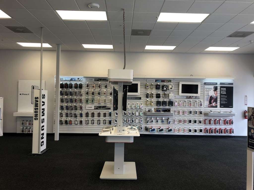 Verizon Authorized Retailer – GoWireless | 13455 Poway Rd Ste 150, Poway, CA 92064, USA | Phone: (858) 668-3153