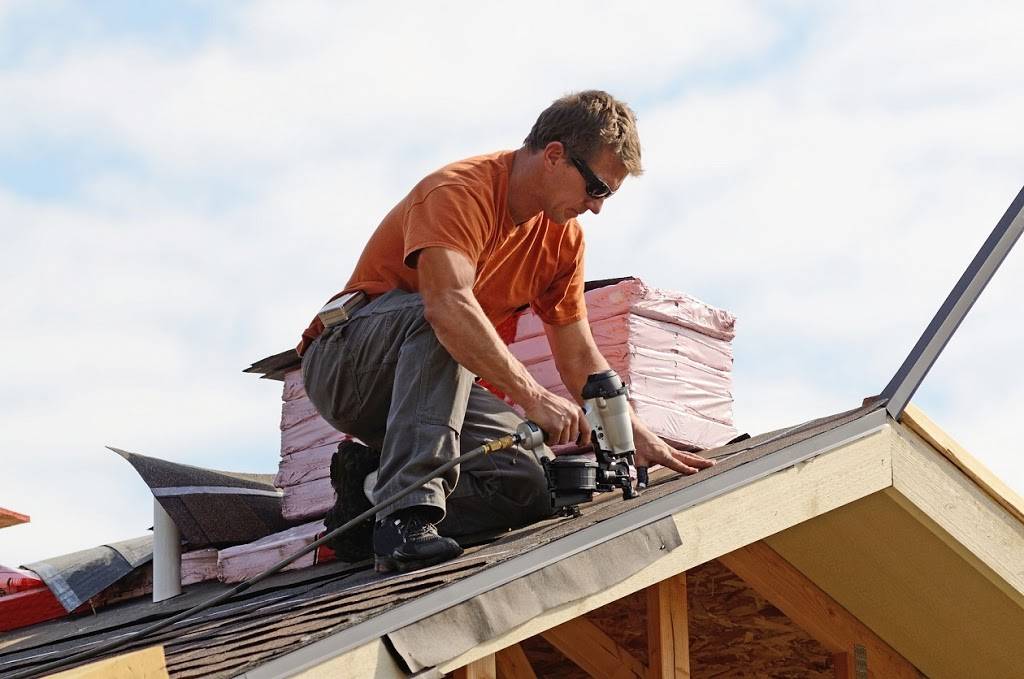 Roof Repair Replacement And Installation Oakland | 3700 E 12th St, Oakland, CA 94601, USA | Phone: (510) 422-2455