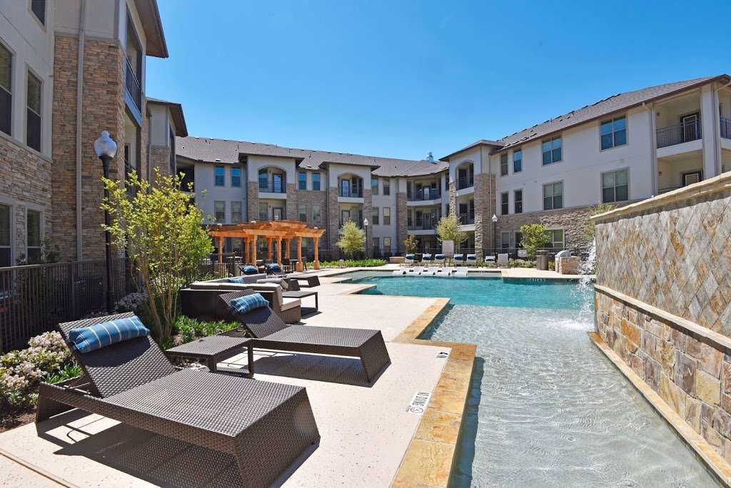 Grand Mason at Waterside Estates Apartments | 9900 S Mason Rd, Richmond, TX 77406, USA | Phone: (832) 500-5517