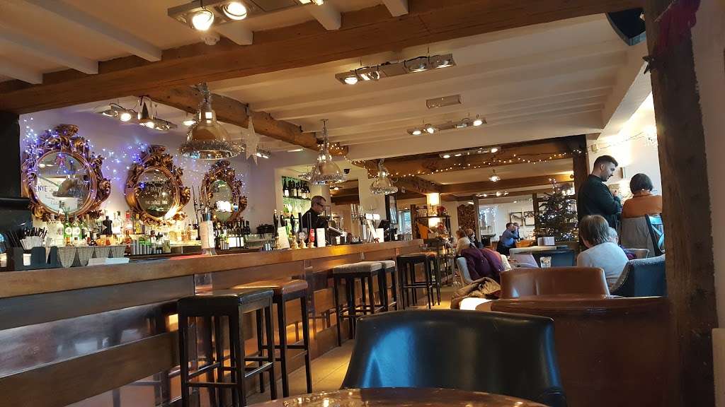 The Orange Tree | 7 Totteridge Village, Totteridge, London N20 8NX, UK | Phone: 020 8343 7031