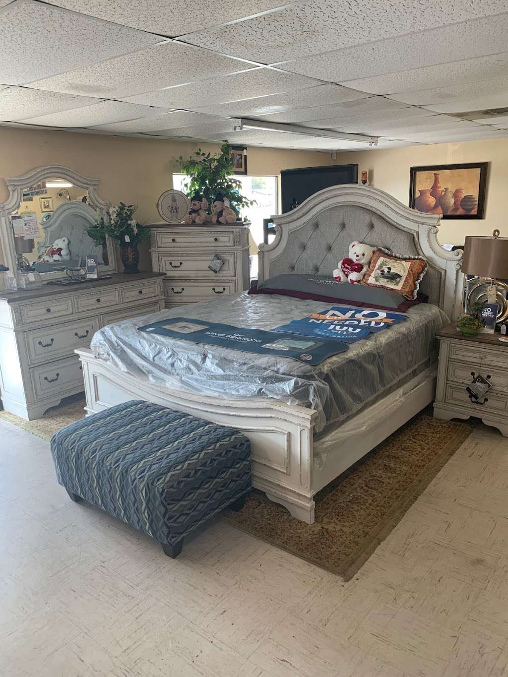 Sterling Furniture, Inc. | 2038 S Combee Rd, Lakeland, FL 33801, USA | Phone: (863) 665-3860