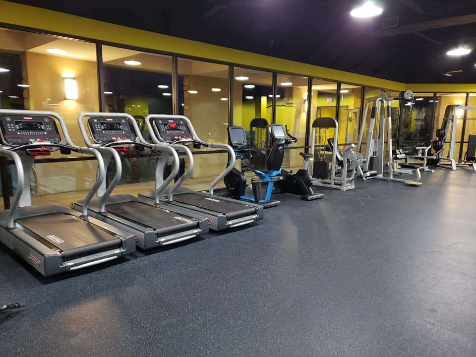 Yes Fitness The Woodlands Premier Club | 8845 Six Pines Dr #100, Shenandoah, TX 77380 | Phone: (936) 333-2260