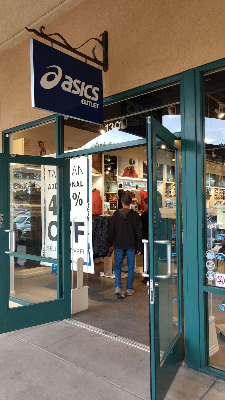 ASICS Outlet | 690 Ventura Blvd #130, Camarillo, CA 93010, USA | Phone: (805) 484-3024