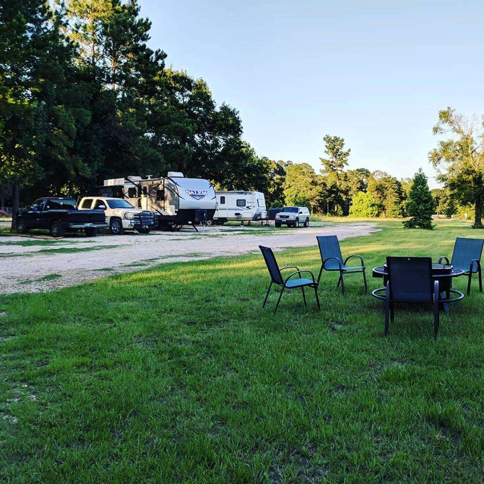 Peaceful Pines RV Park | 16981 Old Houston Rd, Conroe, TX 77302, USA | Phone: (281) 635-5762