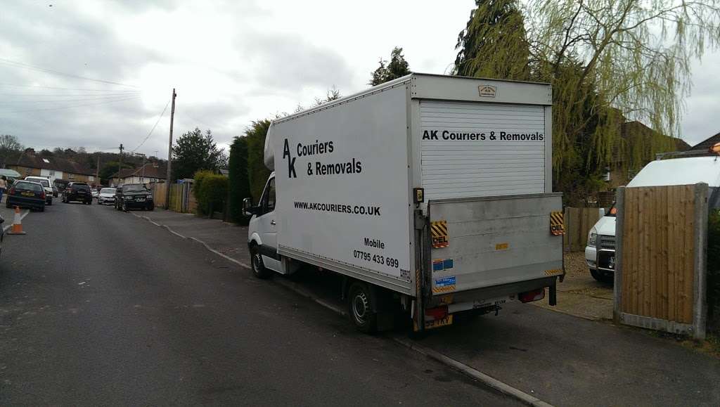 A K Removals | Parkside Court, 43 Gatton Park Rd, Redhill RH1 2AS, UK | Phone: 07795 433699