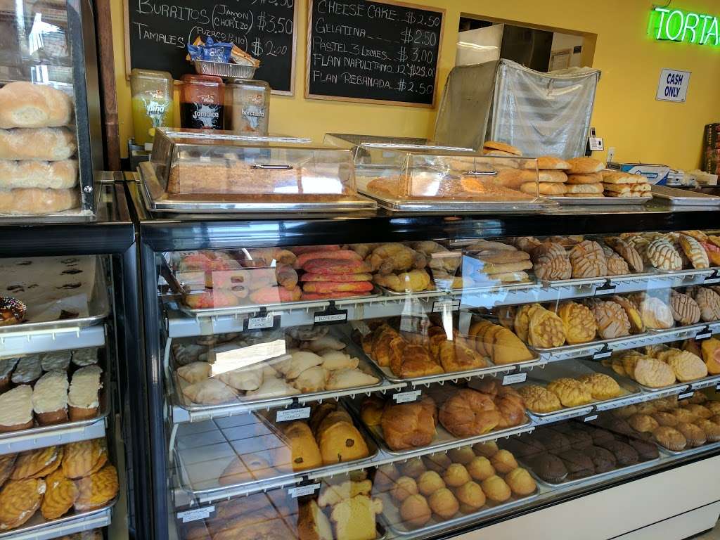 El Pan Dulce Bakery | 1657 McKee Rd # 10, San Jose, CA 95116 | Phone: (408) 272-3666