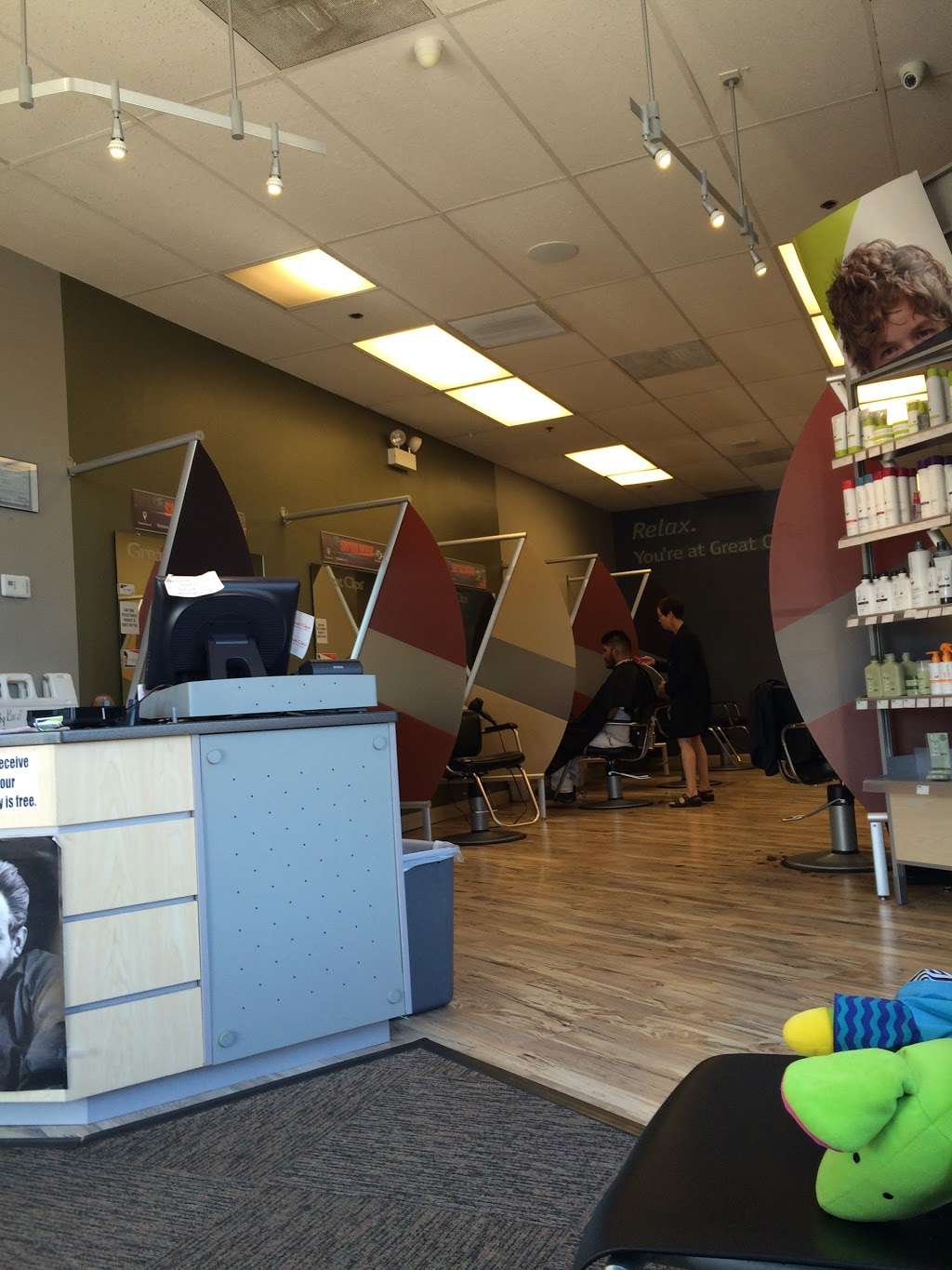Great Clips | 3125 S Ashland Ave, Chicago, IL 60608, USA | Phone: (773) 696-9555