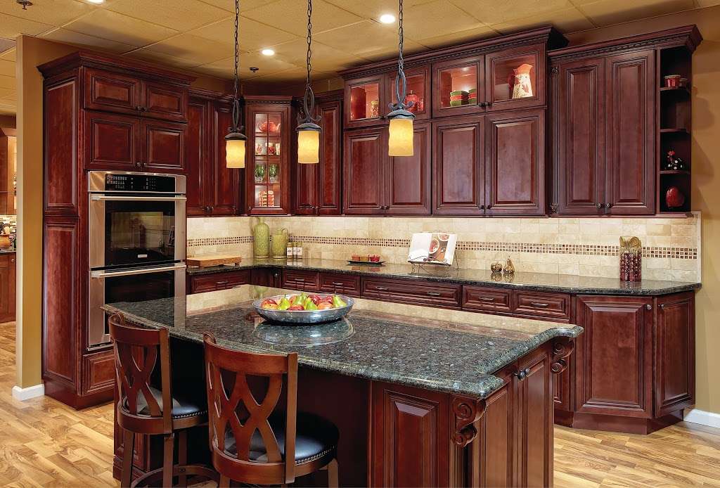 The Solid Wood Cabinet Company | 4914, 6300 Bristol Pike, Levittown, PA 19057, USA | Phone: (267) 587-0600