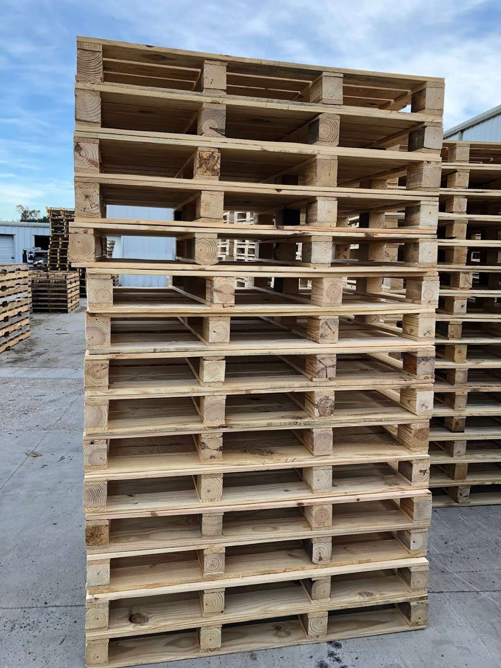 A&A Pallet & Lumber | 10350 W Montgomery Rd, Houston, TX 77088, USA | Phone: (713) 530-2838