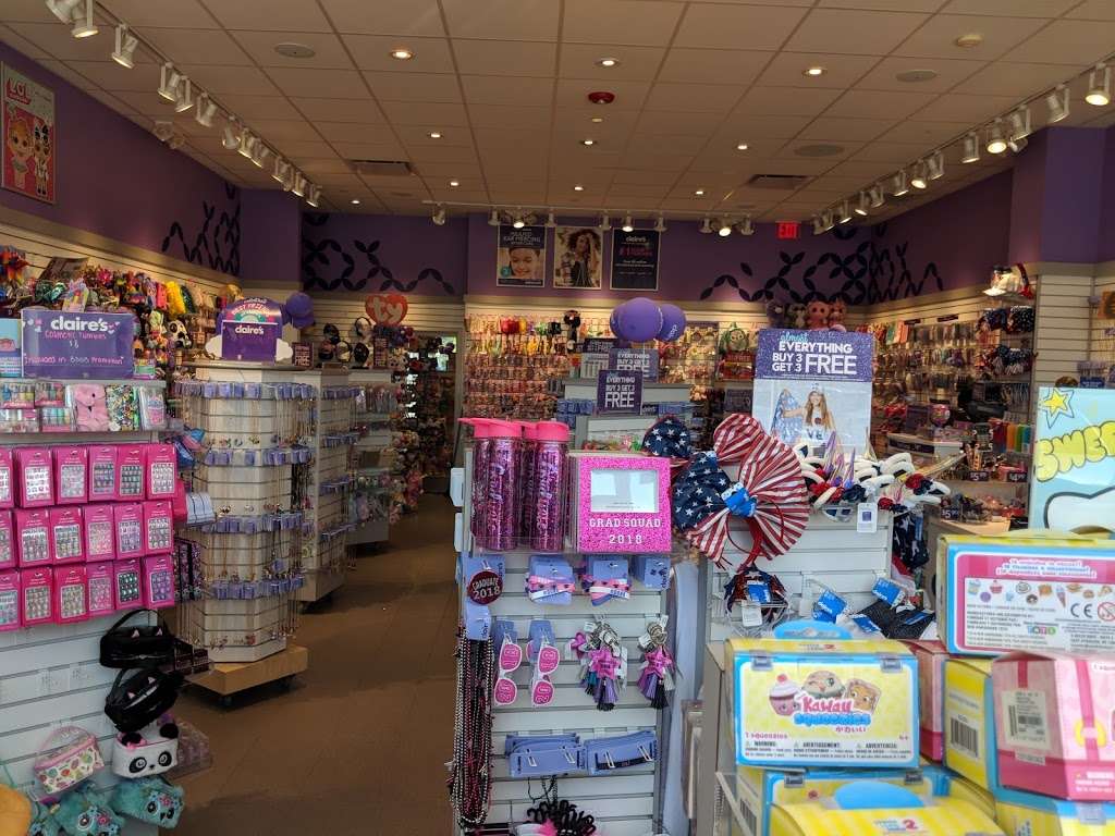 Claires | 660 Market St, Lynnfield, MA 01940, USA | Phone: (781) 334-6862