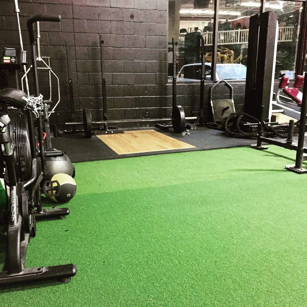 Chris Effect Strength and Conditioning | 1810 County Line Rd, Huntingdon Valley, PA 19006, USA | Phone: (267) 247-2182