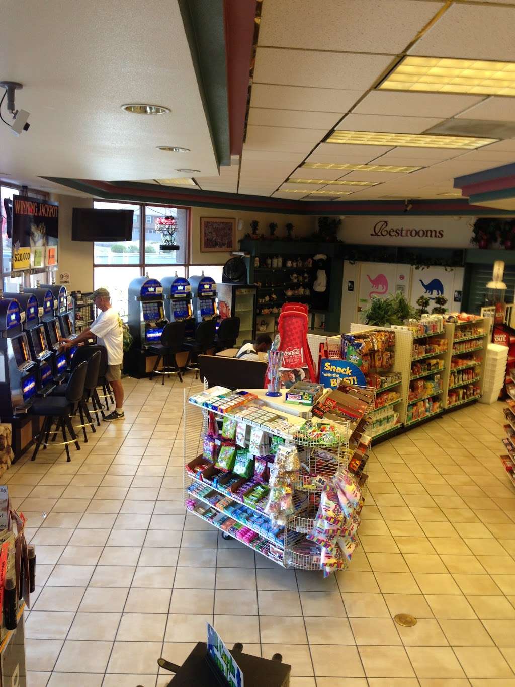 Corner Market | 4005 N Rancho Dr, Las Vegas, NV 89130, USA | Phone: (702) 395-3905