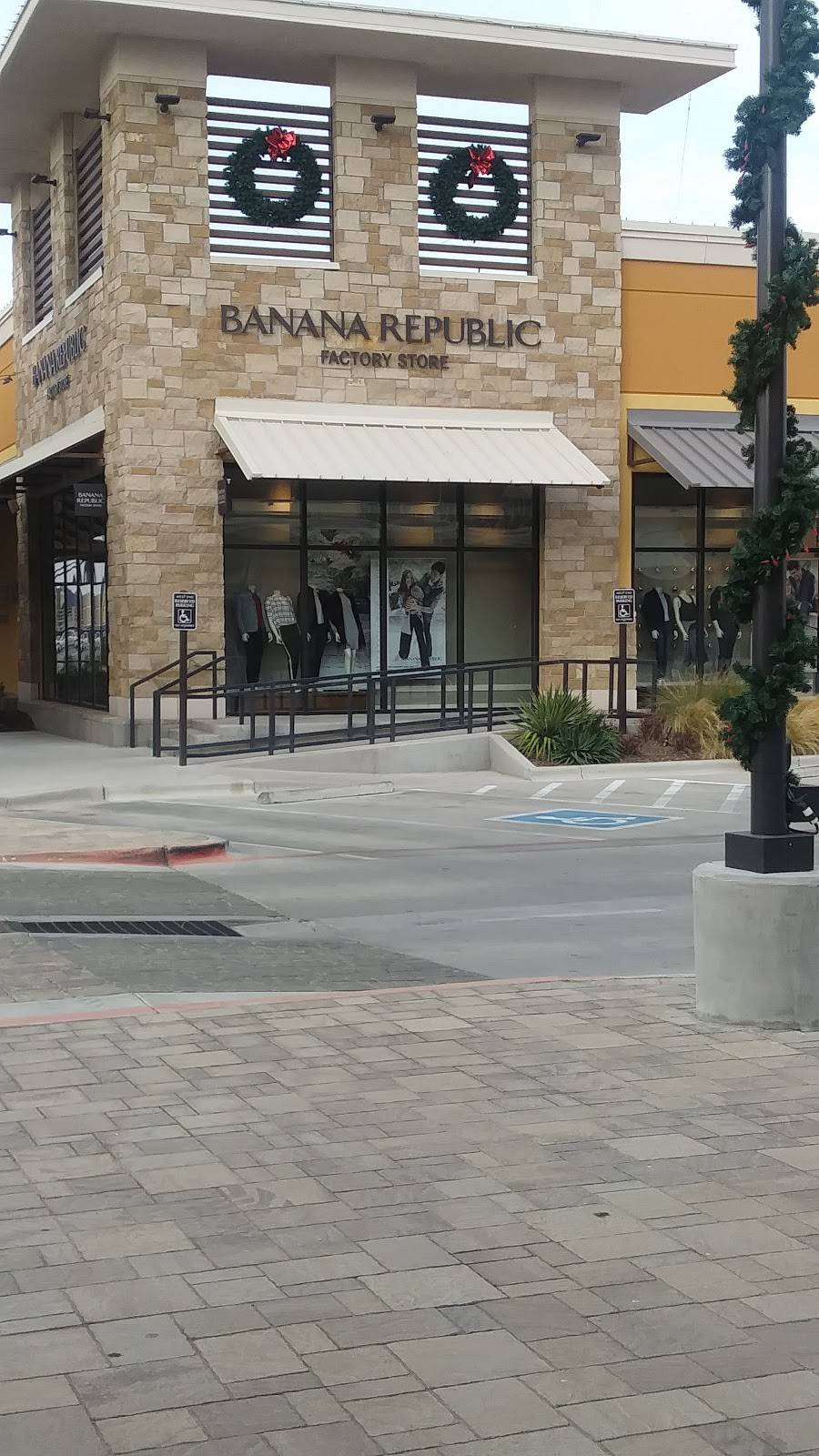 Banana Republic Factory Store 2910 W Loop 289 SUITE 305, Lubbock, TX