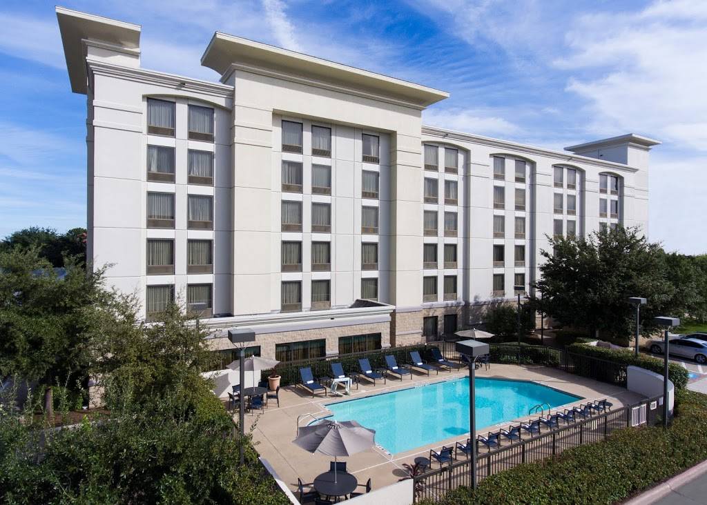 Hampton Inn Dallas-Irving-Las Colinas | 820 W Walnut Hill Ln, Irving, TX 75038, USA | Phone: (972) 753-1232