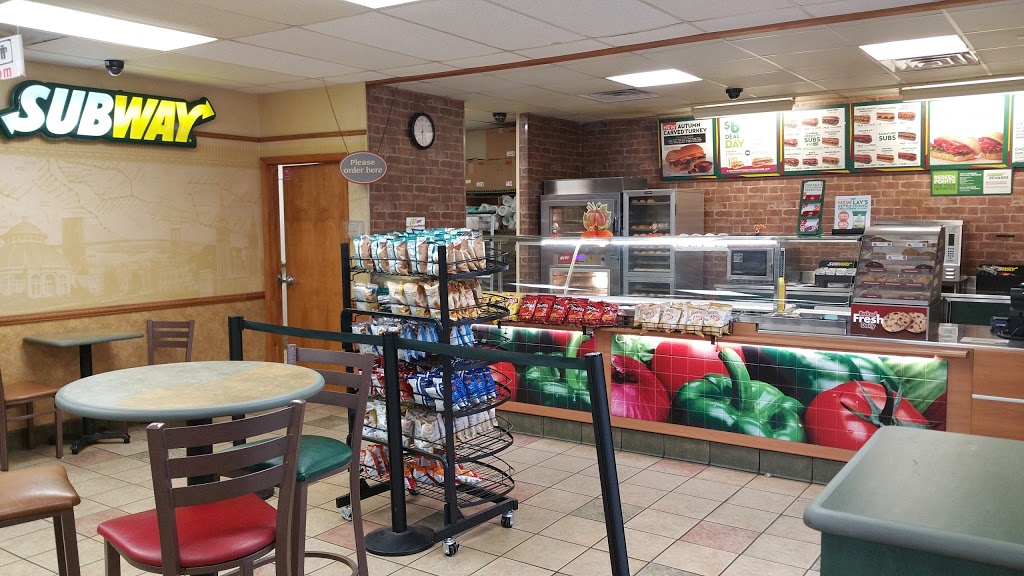 Subway Restaurants | 205 Commonwealth Ave N, Polk City, FL 33868, USA | Phone: (863) 984-6259