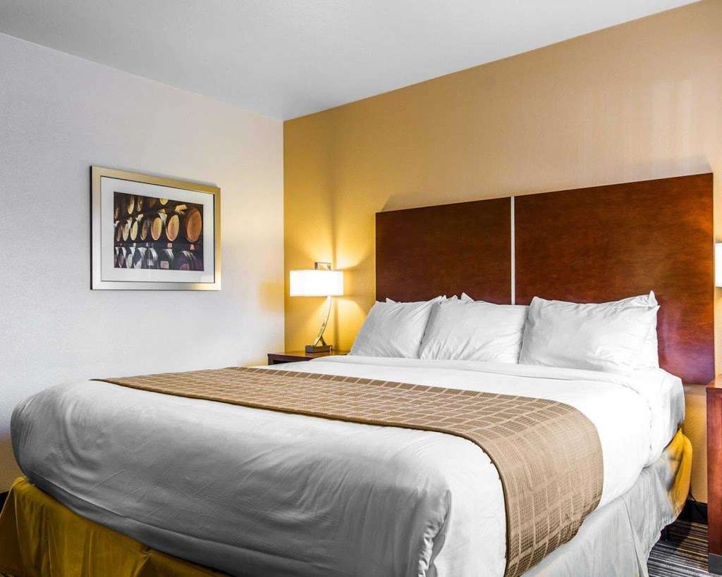 Quality Inn | 3999 Alhambra Ave, Martinez, CA 94553, USA | Phone: (925) 228-7471