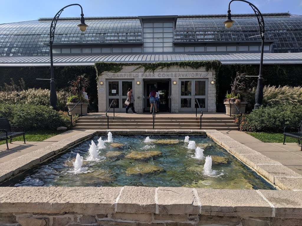 Garfield Park Conservatory | 300 N Central Park Ave, Chicago, IL 60624, USA | Phone: (312) 746-5100