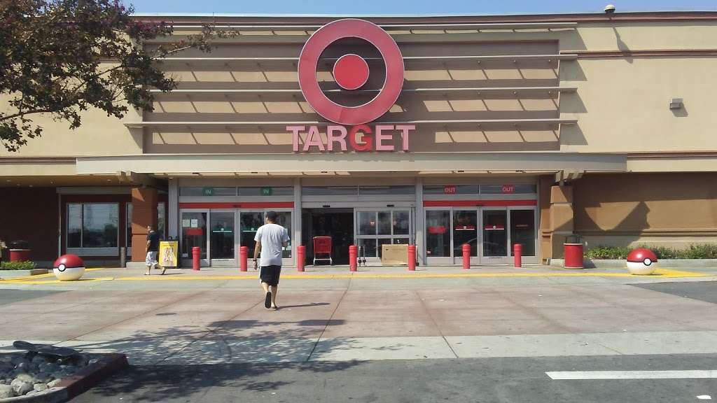 Target | 11051 Victory Blvd, North Hollywood, CA 91606, USA | Phone: (818) 761-3083