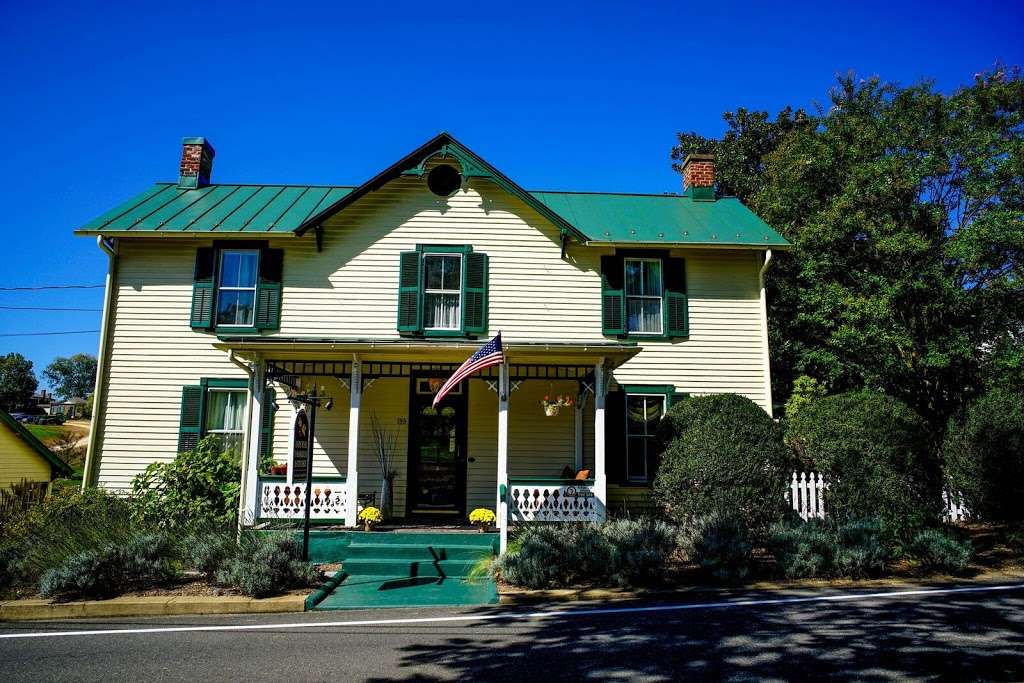 Foster Harris House | 189 Main St, Washington, VA 22747, USA | Phone: (540) 675-3757