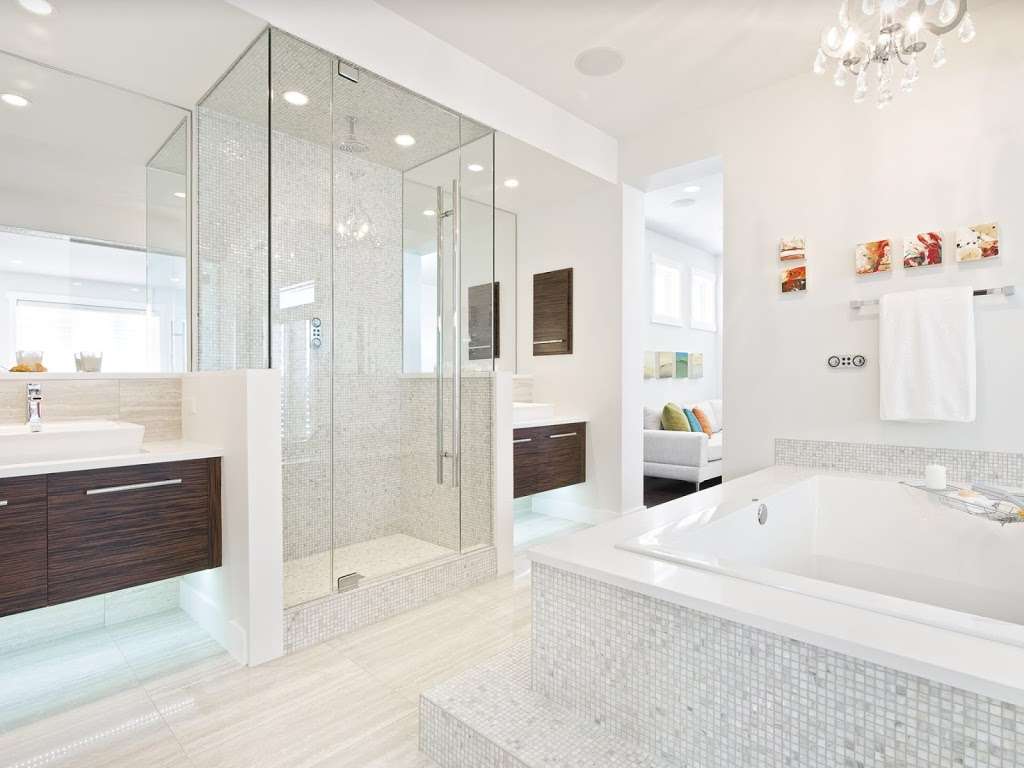 Glass Shower Doors, Antique Mirrors, Glass Railing. | 425 Washington Blvd Apt 609, Jersey City, NJ 07310, USA | Phone: (347) 372-8635