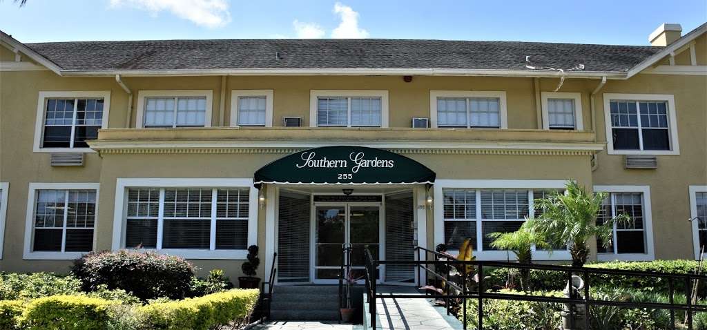 Southern Gardens Assisted Living | 255 E Main St, Lake Alfred, FL 33850, USA | Phone: (863) 956-0411