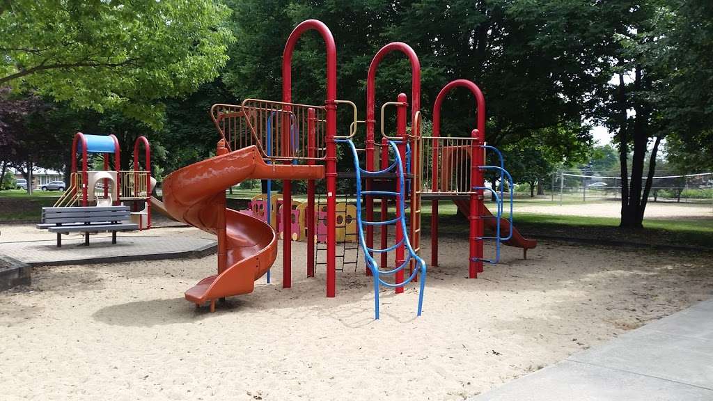 Martin F Peccia Park | 5400 W/7700 N, Brummel & Long, Skokie, IL 60076, USA