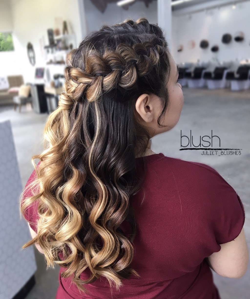 Blush at Bishop Arts Hair Salon | 807 Hutchins Rd, Dallas, TX 75203, USA | Phone: (214) 941-4557