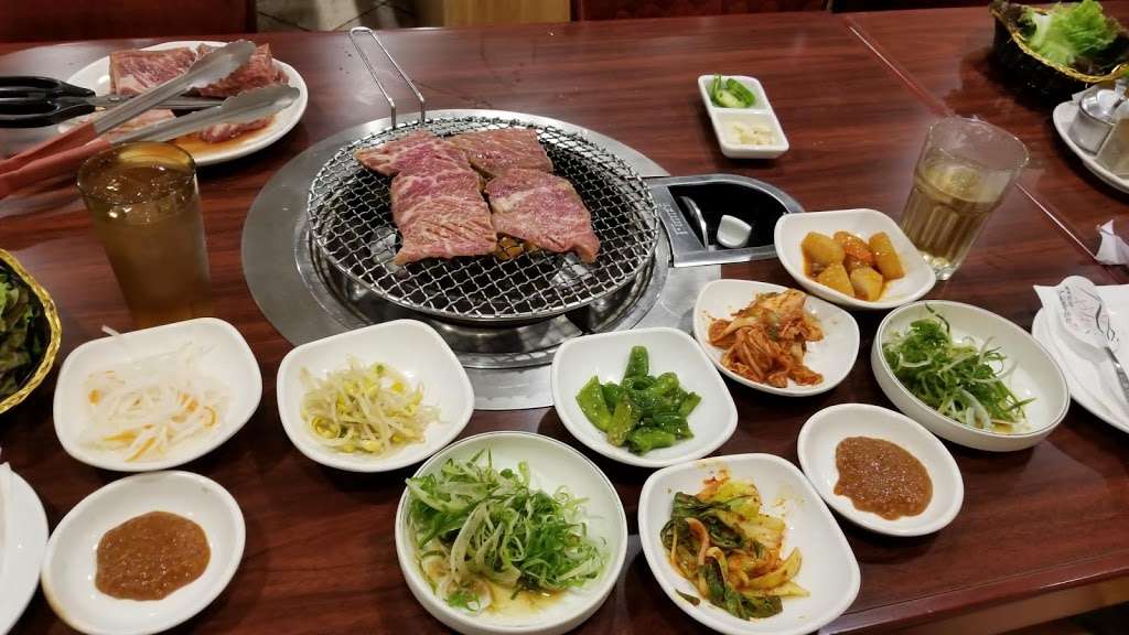 Golmok Restaurant 골목식당 | 314 Commercial Ave, Palisades Park, NJ 07650 | Phone: (201) 461-5042