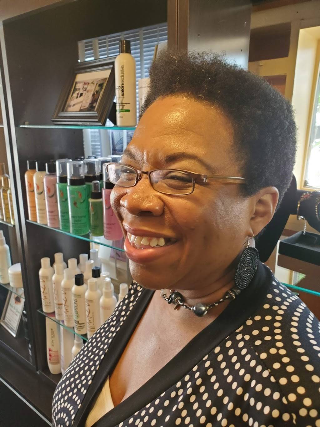 Art Tech Hair Studio | 2700 Alamo Dr, Orlando, FL 32805, USA | Phone: (407) 423-3012