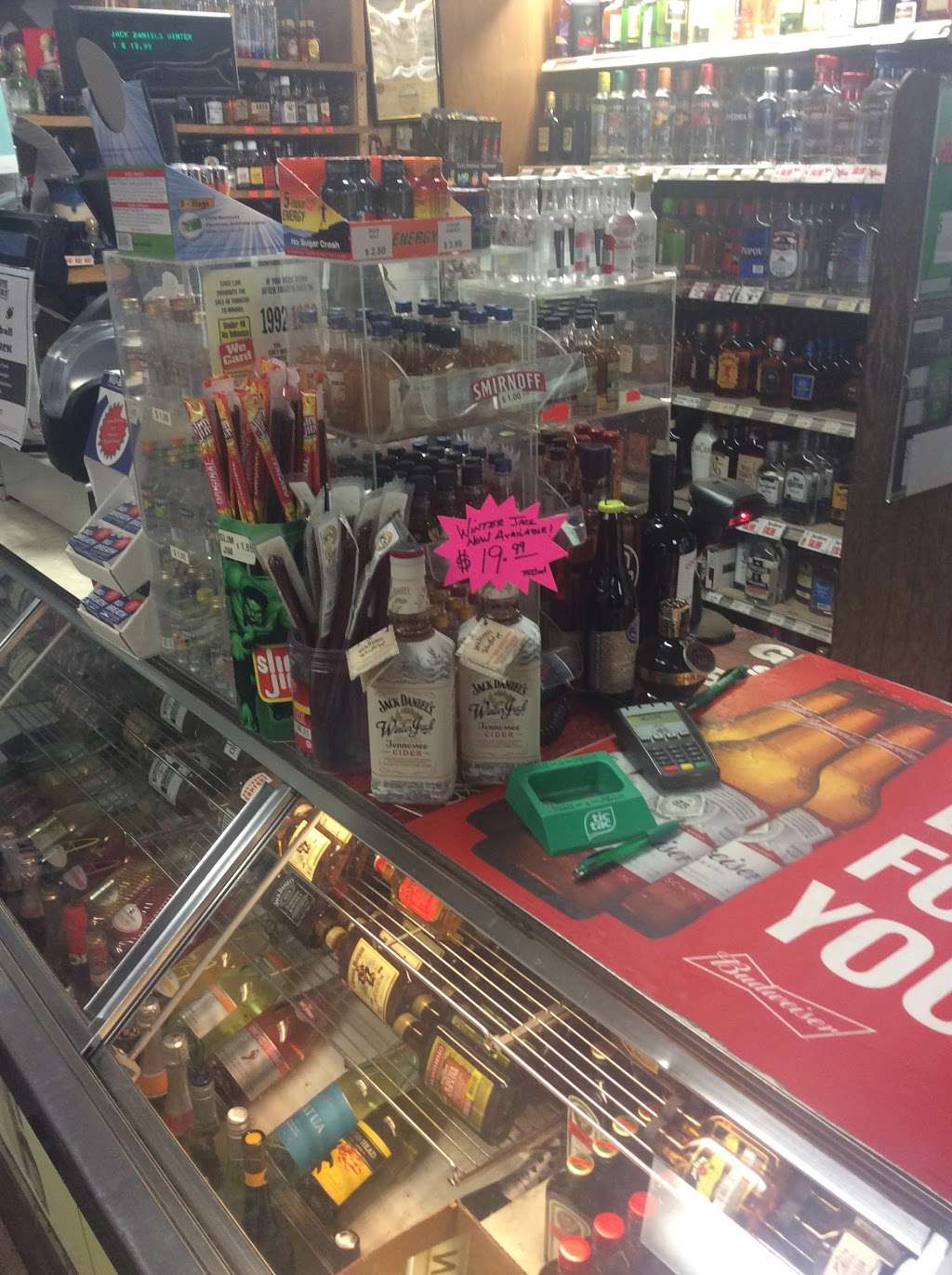 Smiths Liquors | 5988 Summit Bridge Rd, Townsend, DE 19734, USA | Phone: (302) 378-4774