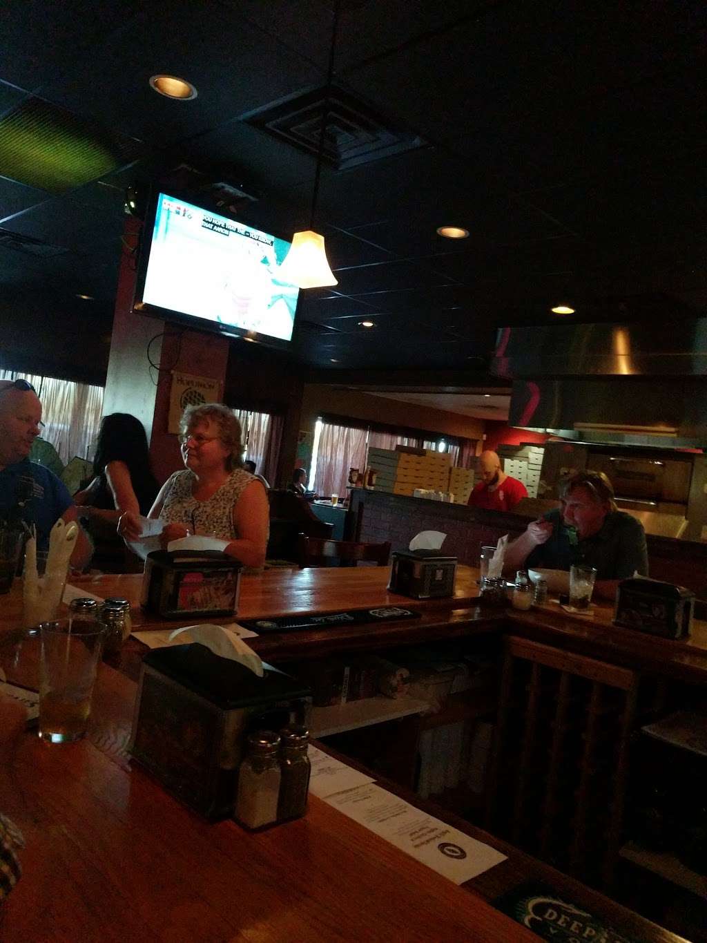 Pietros Pizza | 2667 Kirkwood Hwy, Newark, DE 19711, USA | Phone: (302) 731-8200