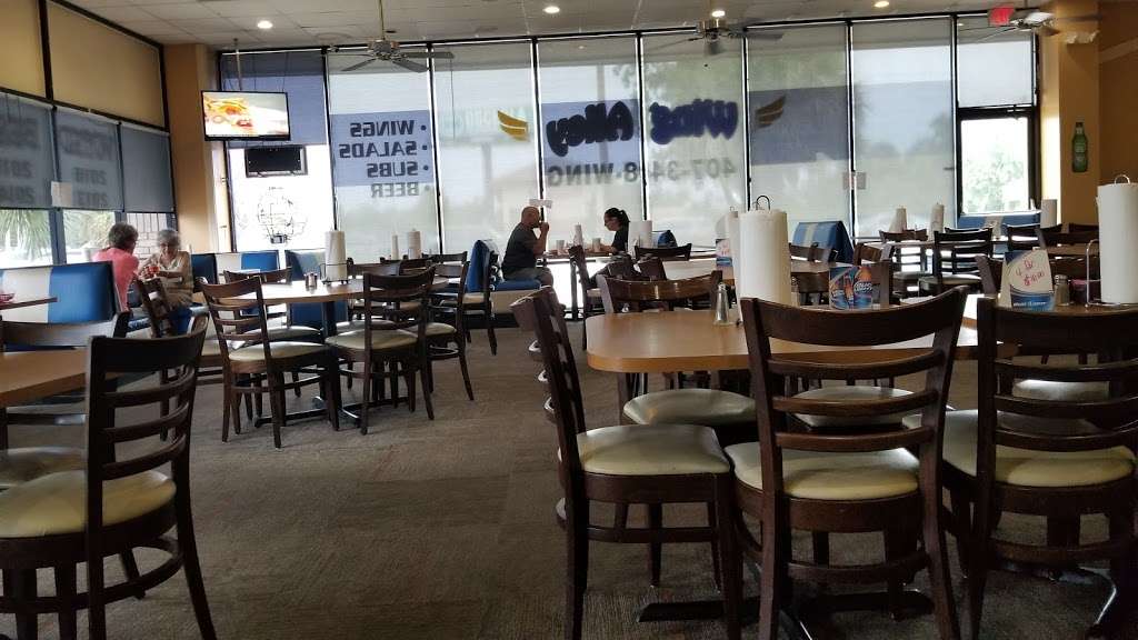 Wing Alley | 2215 E Irlo Bronson Memorial Hwy, Kissimmee, FL 34744, USA | Phone: (407) 348-9464
