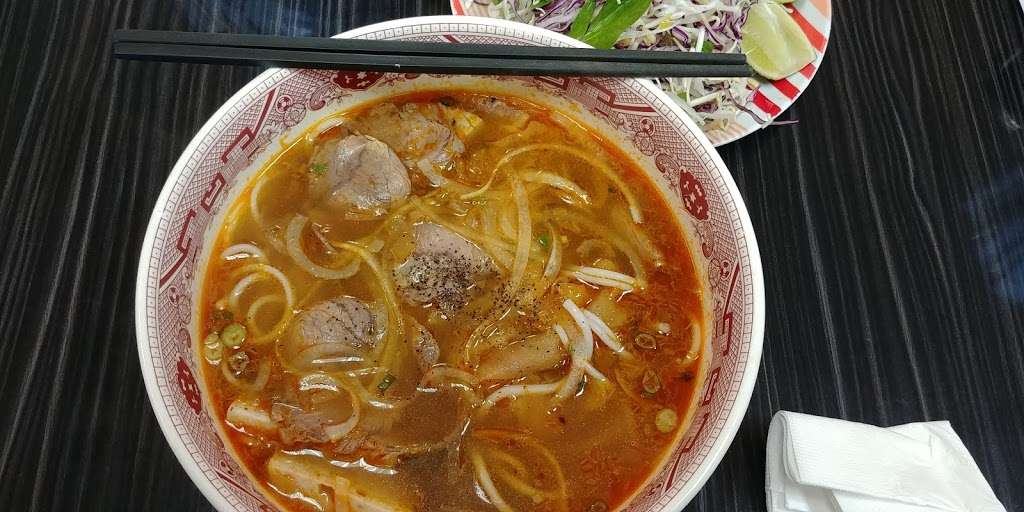 Bun Bo Hue Duc Chuong 2 | 13433 Tomball Pkwy, Houston, TX 77086 | Phone: (832) 351-2633