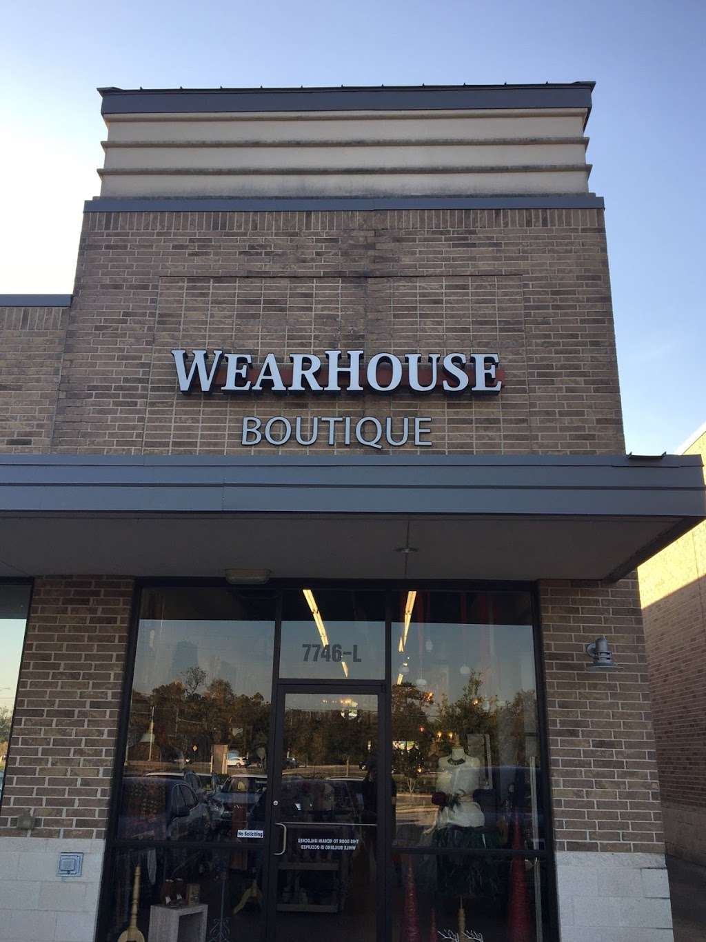 The Wearhouse Boutique | 7746 Hwy 6 L, Missouri City, TX 77459, USA | Phone: (281) 208-7249