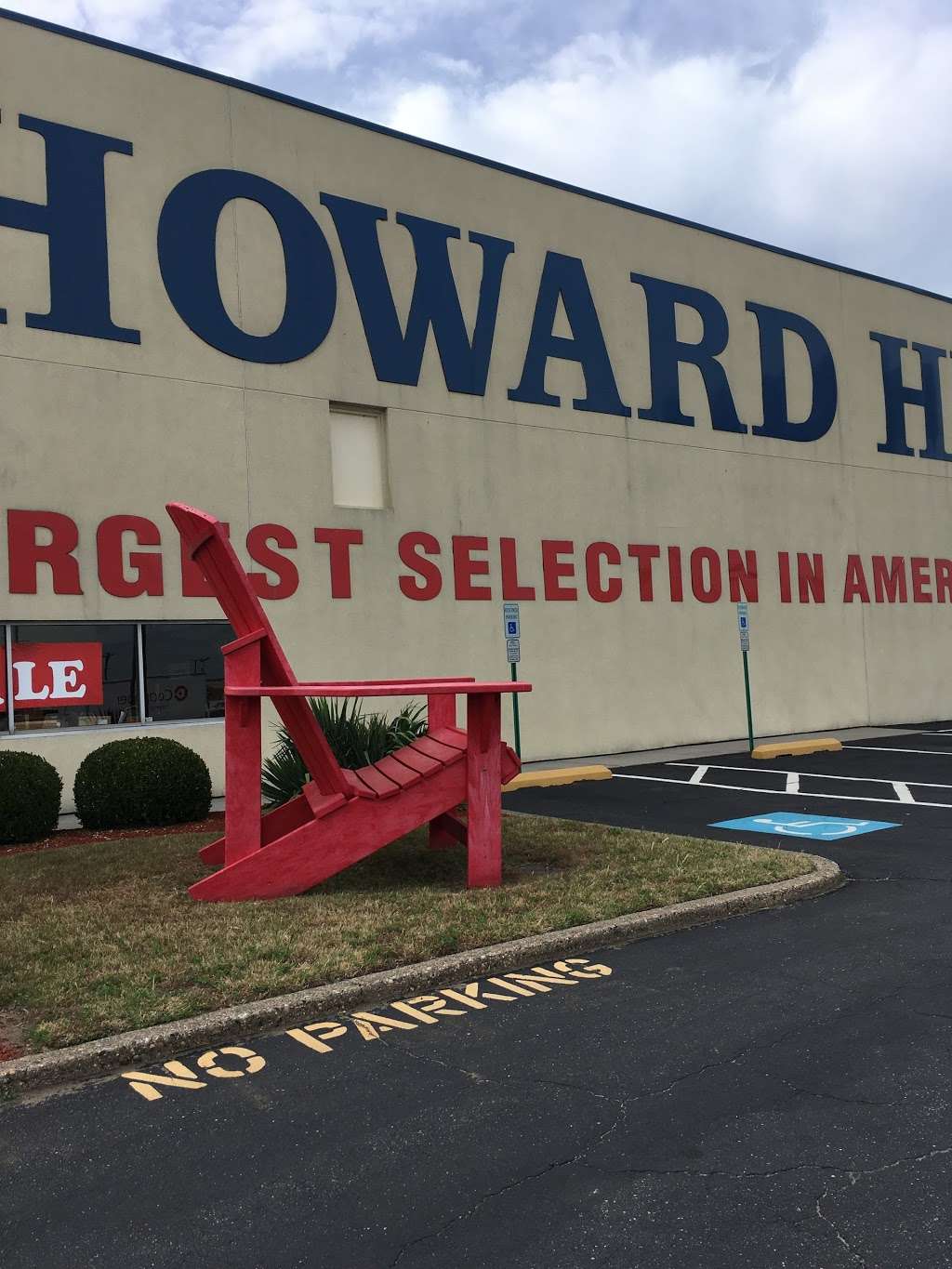 Howard Hill Furniture | 7937 S Crescent Blvd, Pennsauken Township, NJ 08109, USA | Phone: (856) 663-0560