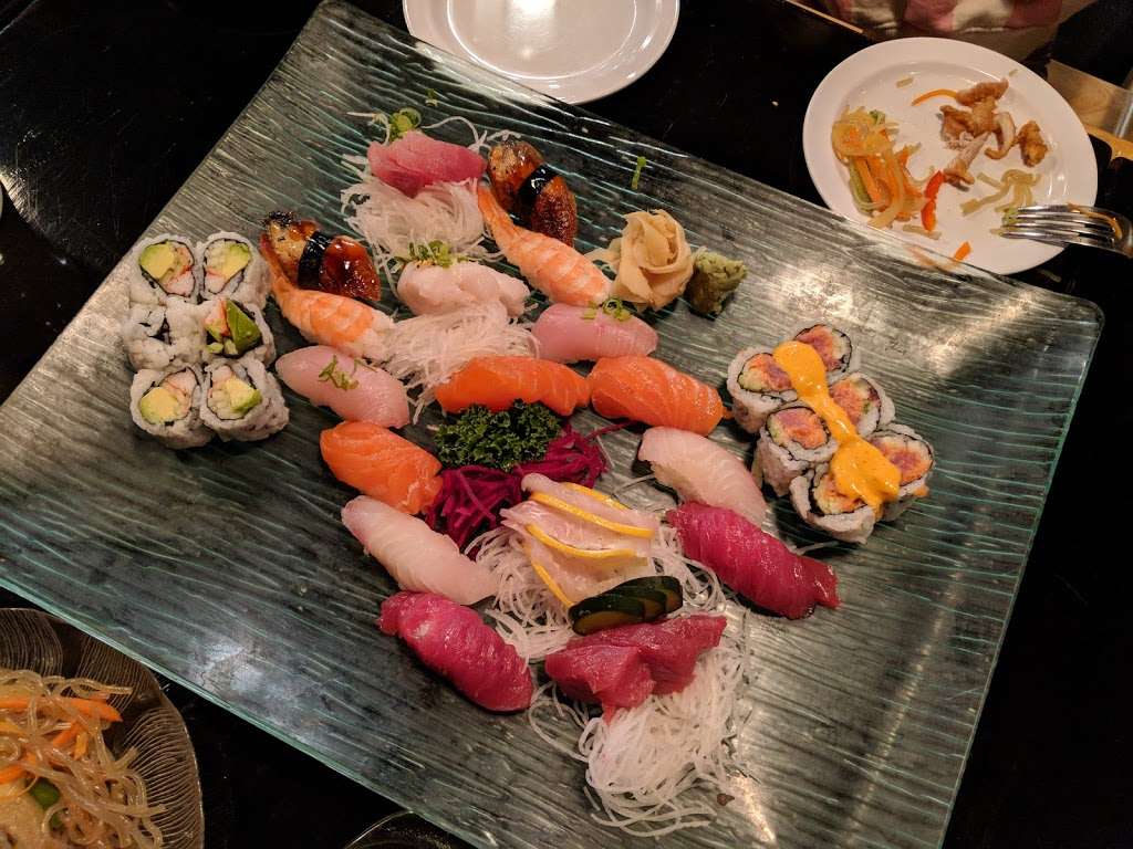 Yellowtail | 17 Park Ave, Rutherford, NJ 07070, USA | Phone: (201) 372-0001