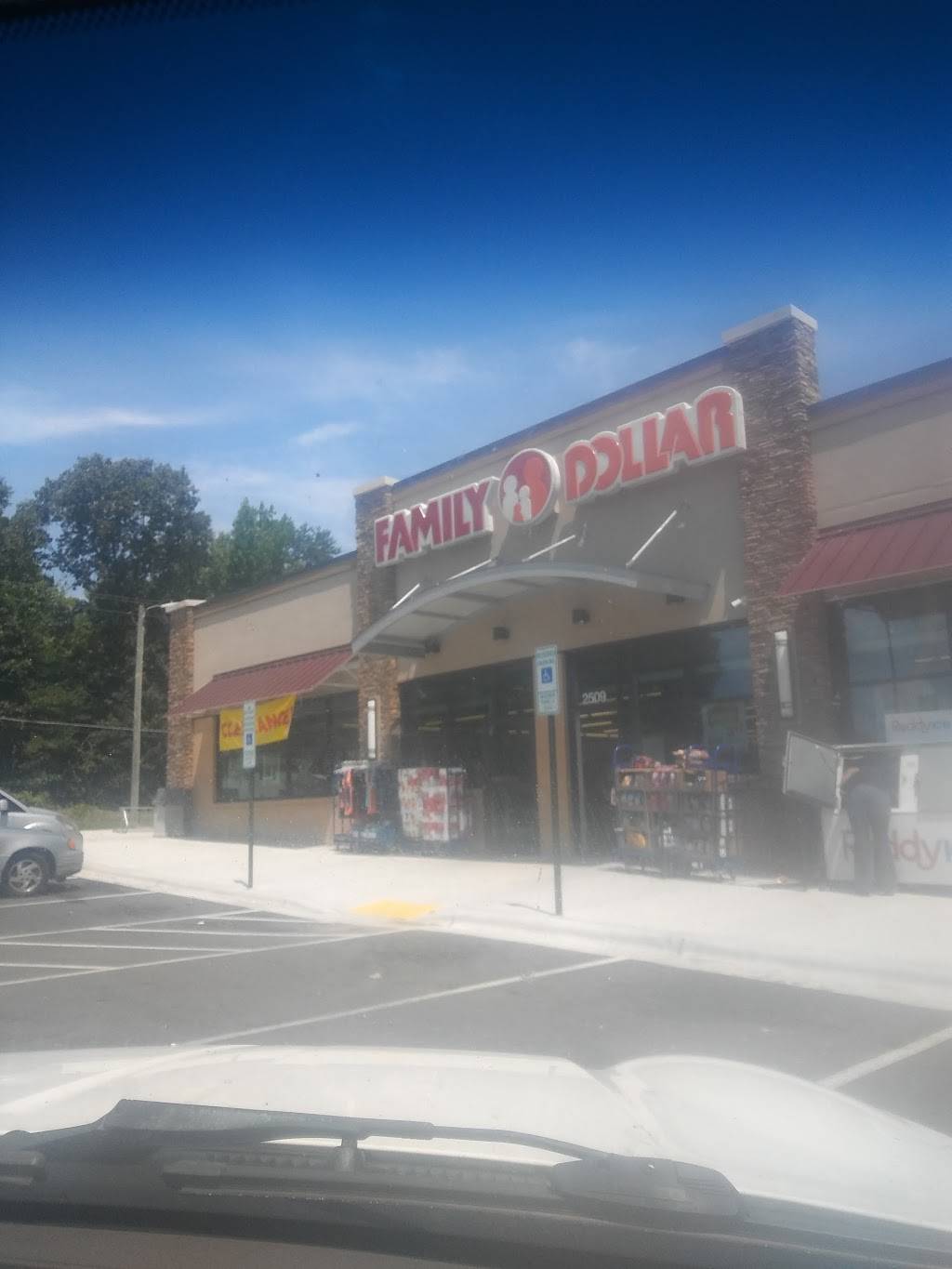 Family Dollar | 2515 Phillips Ave, Greensboro, NC 27405, USA | Phone: (336) 291-4443