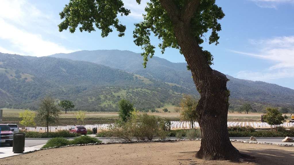 Bakersfield National Cemetery | 30338 E Bear Mountain Blvd, Arvin, CA 93203, USA | Phone: (661) 867-2250