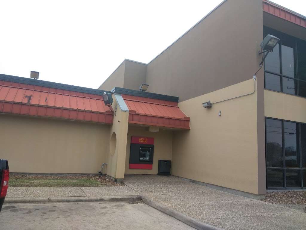 ATM (Wells Fargo Bank) | 501 W Montgomery St, Willis, TX 77378, USA | Phone: (936) 856-4525