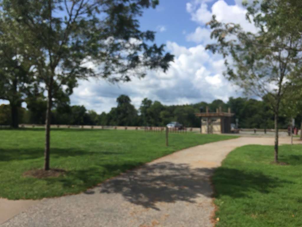 Rosedale Lake Parking Area: Lawrence Hopewell Trail | Pennington, NJ 08534, USA