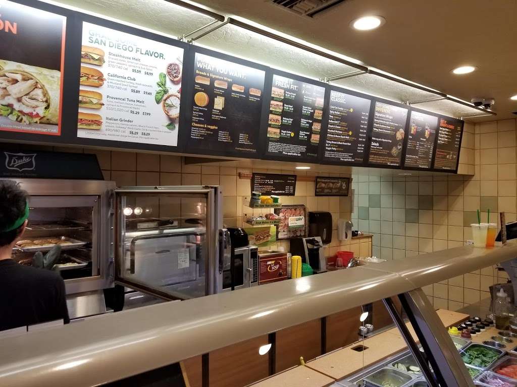 Subway | 876 Seacoast Dr, Imperial Beach, CA 91932, USA | Phone: (619) 575-6961