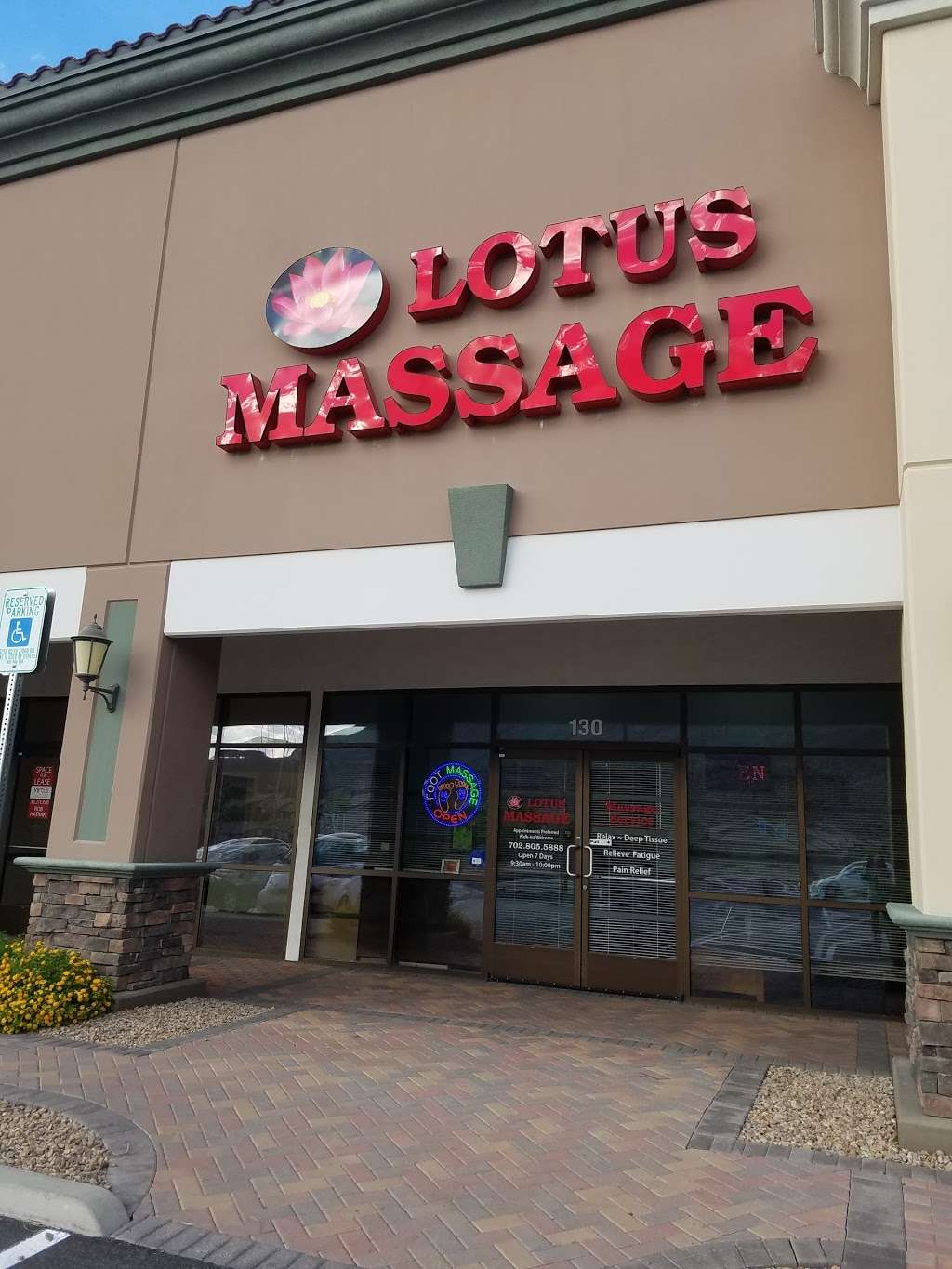 Lotus Massage | 76 W Horizon Ridge Pkwy, Henderson, NV 89012, USA | Phone: (702) 805-5888